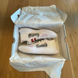 Nike Kyrie Flytrap V *color no longer made*